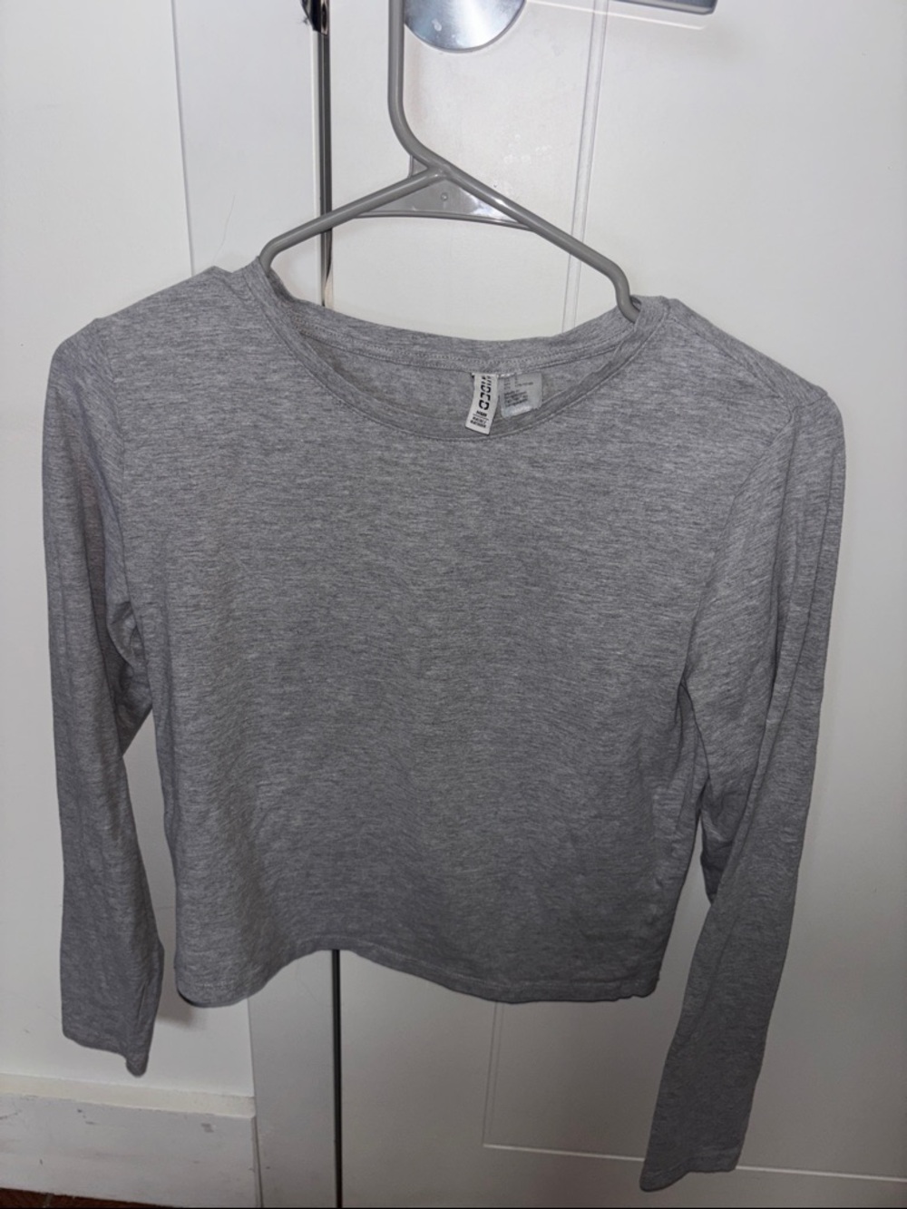 H&M Gray Long Sleeve Basic Tee